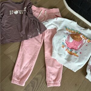 Kids' Howdy Graphic Sweatshirt and Pants Set